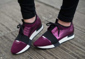 Afwezigheid Hoeveelheid van winnaar Balenciaga Race Runners Purple Prune Sneakers Review - FORD LA FEMME