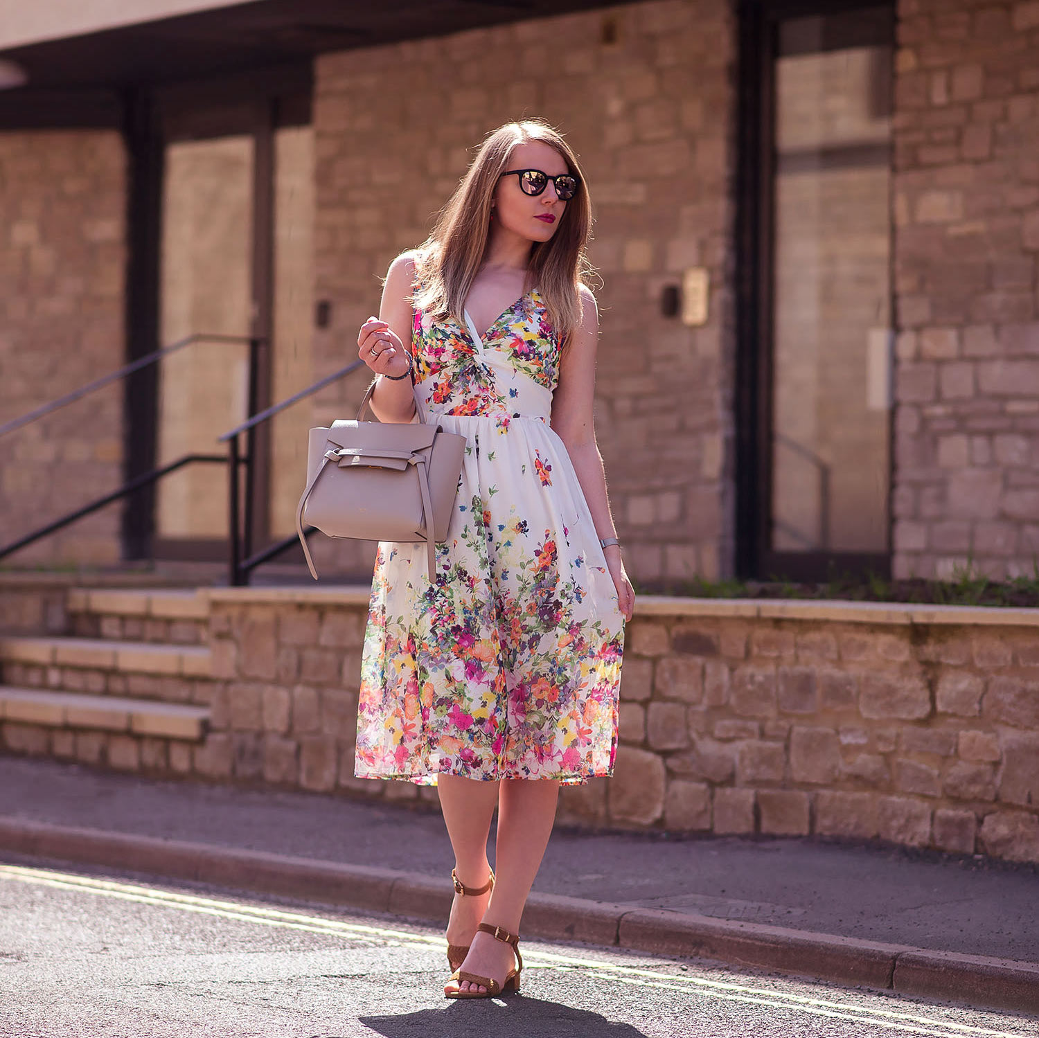 A Floral Summer Dress With A Celine Belt Bag FORD LA FEMME