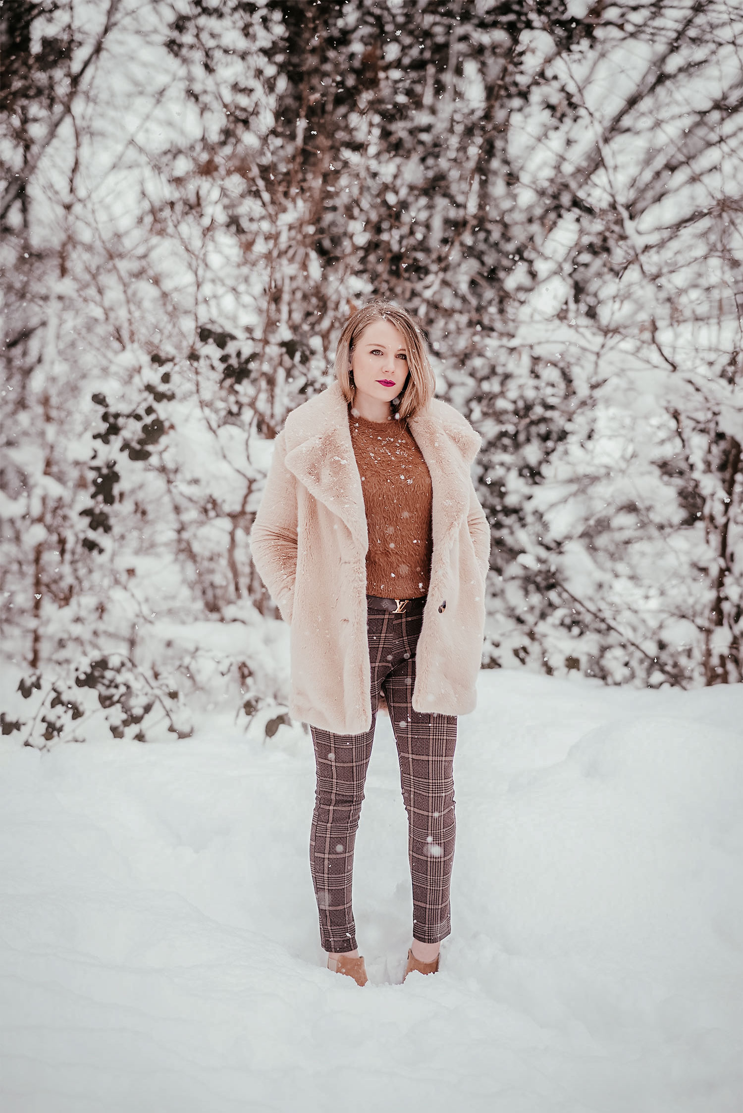 Let It Snow In Narnia – FORD LA FEMME