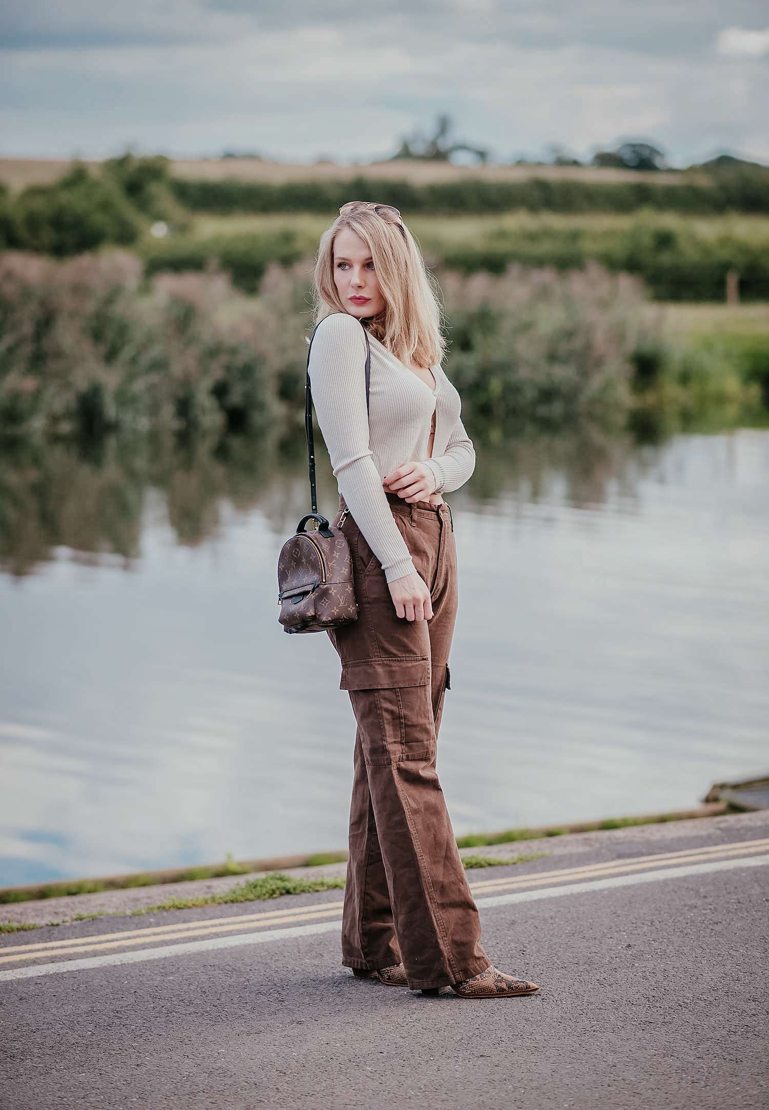 How to Style Cargo Pants if You're Petite