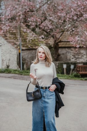 How To Dress Up A Denim Maxi Skirt With Boots – FORD LA FEMME