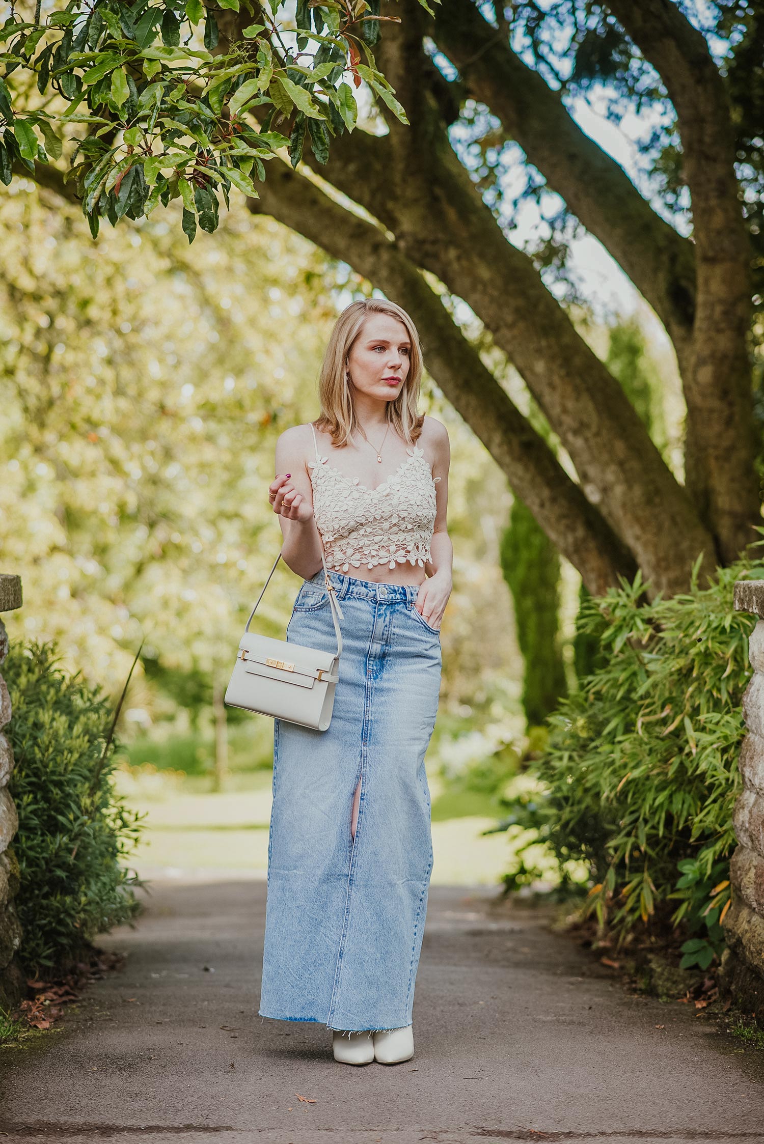 What to REALLY wear with a long denim skirt in 2024? *32 outfits! | Denim  skirt trend, Denim skirt outfit summer, Long denim skirt outfit